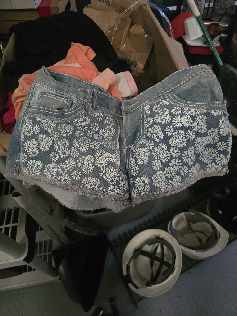 Rue21 Light Blue Denim Daisy-Embroidered Shorts